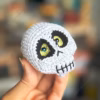 Skull-Halloween-crochet-pattern-by-Monoxatoys