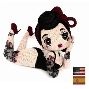 Pin-Up Doll crochet model – handcrafted amigurumi with classic 50s look and striking details by Monoxatoys